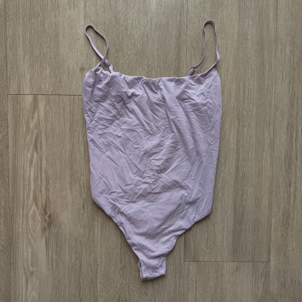 skims fits everybody cami bodysuit